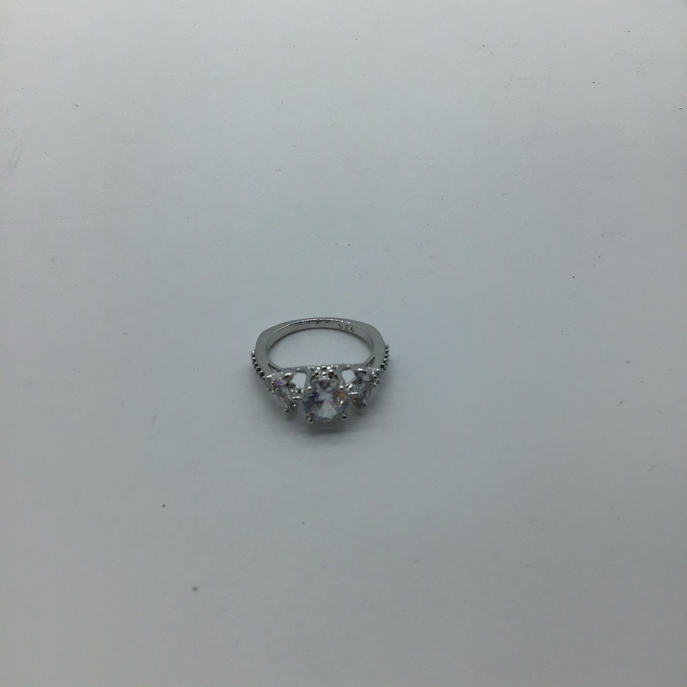 New white crystal fashion engagement ring size 7 - Picture 6 of 16
